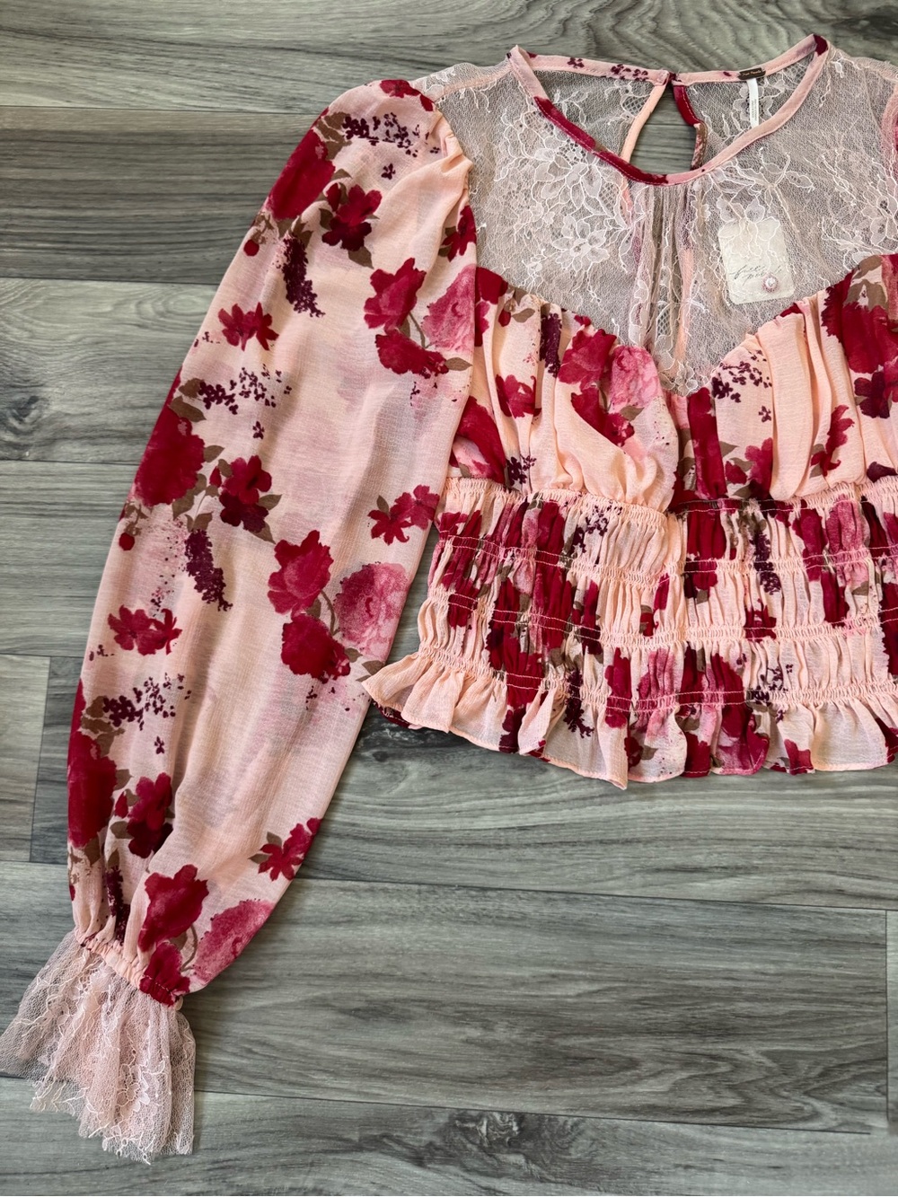 NWT Free People Daphne Blouse in Romantic Combo Lace Yoke Puff Sleeve Size Med - Picture 2 of 12